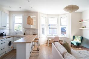 Flat B, 107, Sunnyhill Road, London SW16 2UW