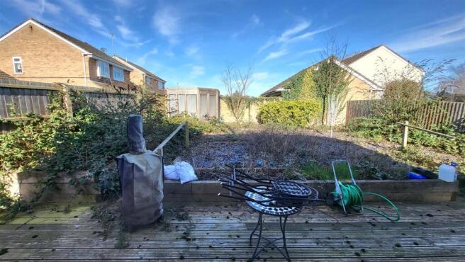 Carisbrook Court, Longthorpe, Peterborough photo 4