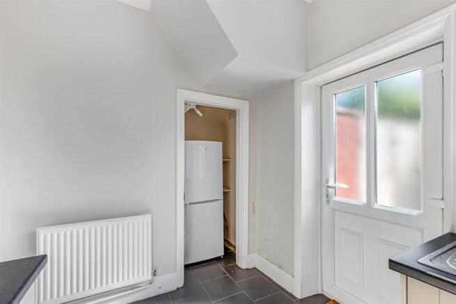 2 bed Terraced for sale Image 6
