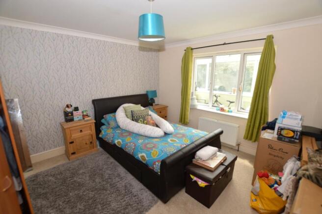 Sunny Corner Bed 1