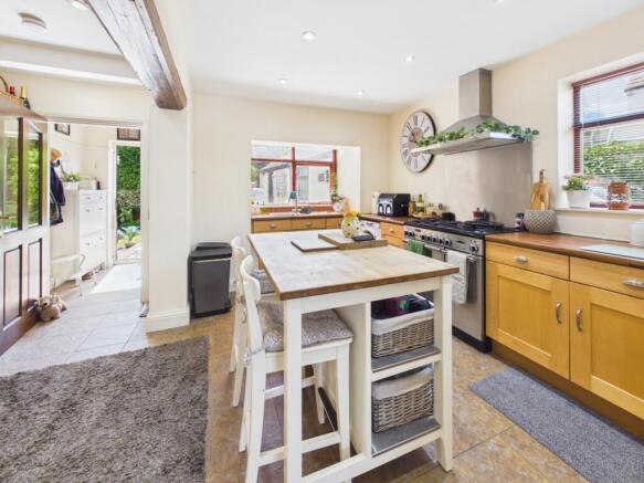 3 bed Detached for sale Image 4
