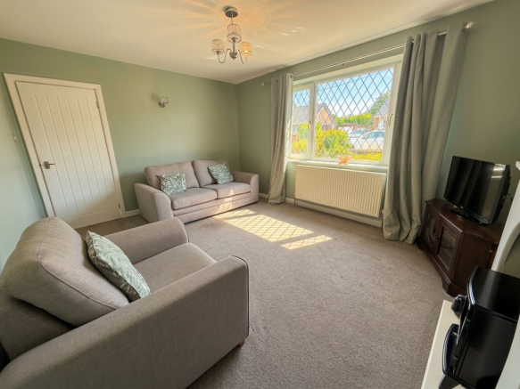 2 bed Semi-Detached Bungalow for sale Image 4
