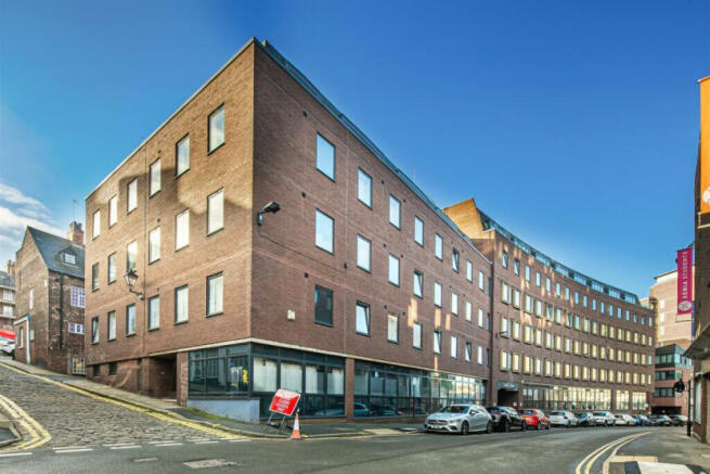2 bed Flat for sale Image 6