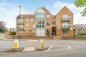 8, Priory Gate, North Road, Lancing BN15 9BE