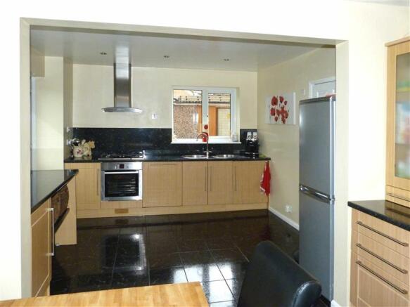 BREAKFAST KITCHEN
