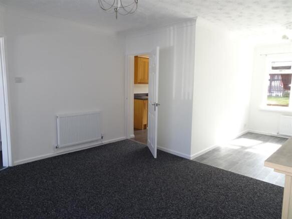 Lounge/ Dining Room Second Picture