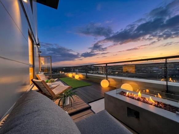 ROOF TERRACE