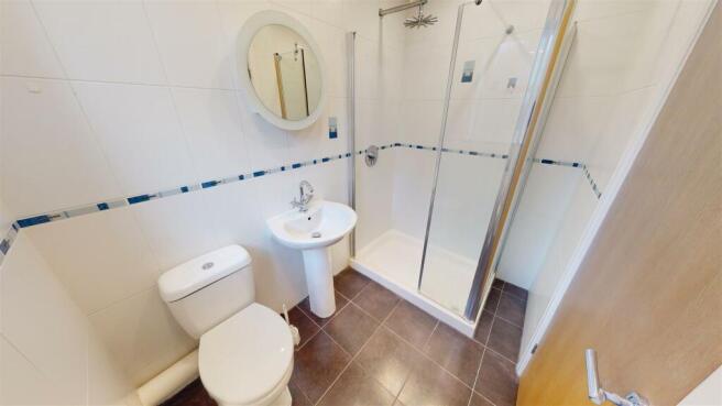 Brooklands Road En-Suite