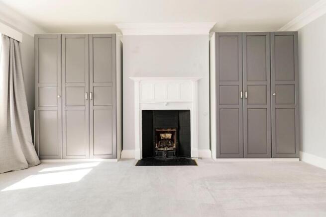 3 bed Apartment to rent Image 10