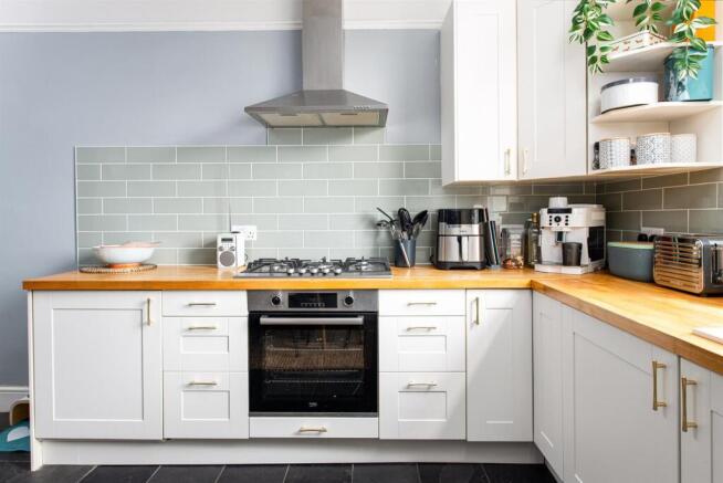 Kitchen_2.jpg
