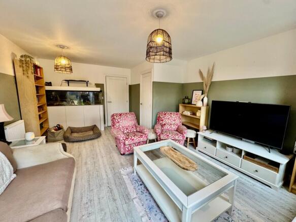 Living / Dining Area