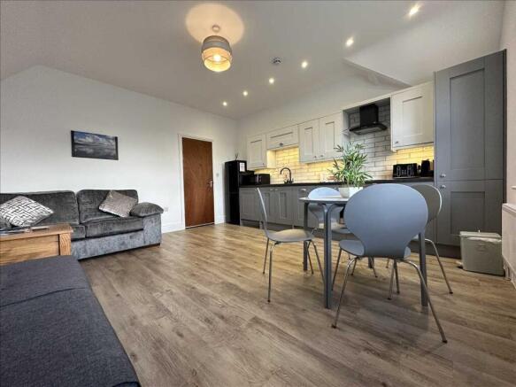 1 bed Flat for sale Image 6