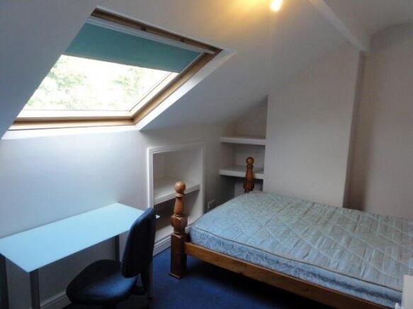 6 bed House Share to rent Image 9