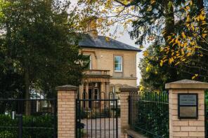 Flat 10, 81 Brooks House, Leicester Road, Oadby, Leicester LE2 4AB