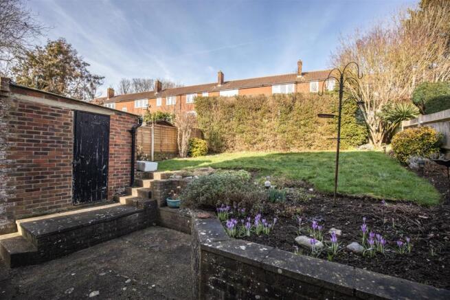9 Hereward Way-8.jpg