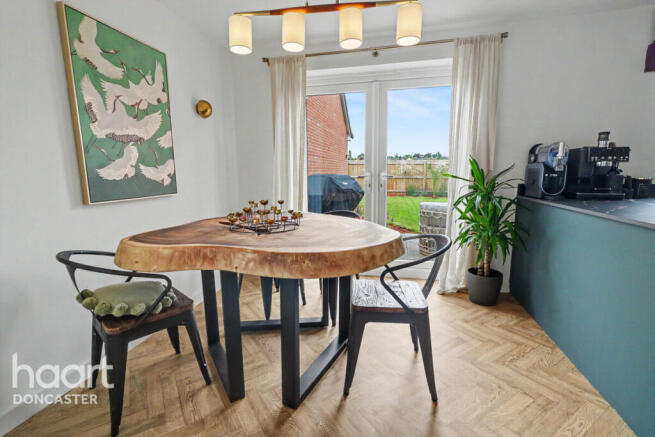 3 bed Detached for sale Image 7