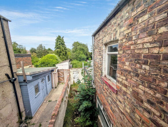 3 bed Terraced for sale Image 12