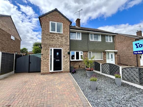 3 bed Semi-Detached for sale Image 5