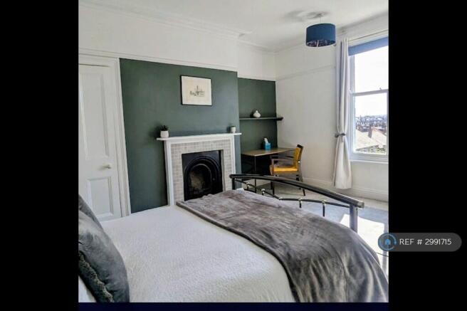 4 bed Detached to rent Image 10