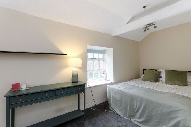 3 bed Semi-Detached for sale Image 10