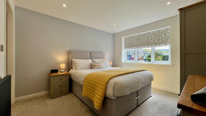 bed 1