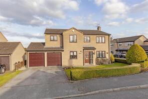 5, Park Hall Gardens, Walton S42 7NQ