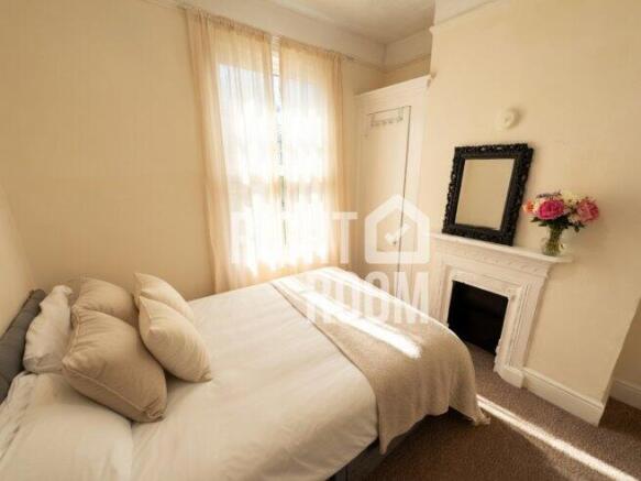 room-1-9a-landguard-road-so15-5dl-1064427