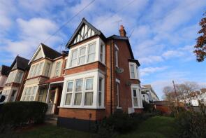 201b, York Road, Southend-on-sea SS1 2RU