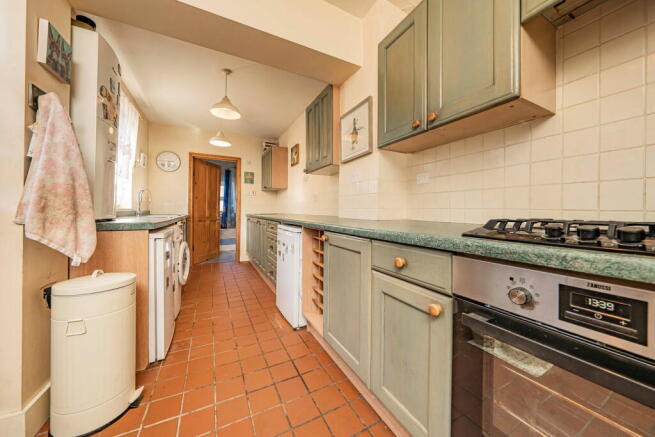 Bond Street, Englefield Green, Egham, TW20 0PX photo 4