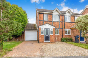 38, Sandstone Close, Wokingham RG41 5XS