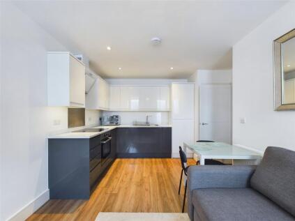 Mercury Gardens, Romford, Havering, RM1