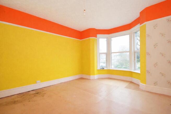 Modernisation Required * Wroxall photo 4