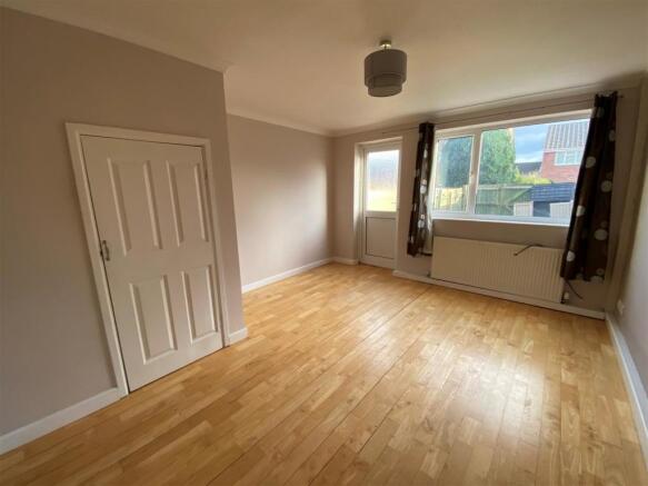 Living Room.jpg