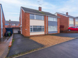 35, Land Oak Drive, Kidderminster DY10 2ST