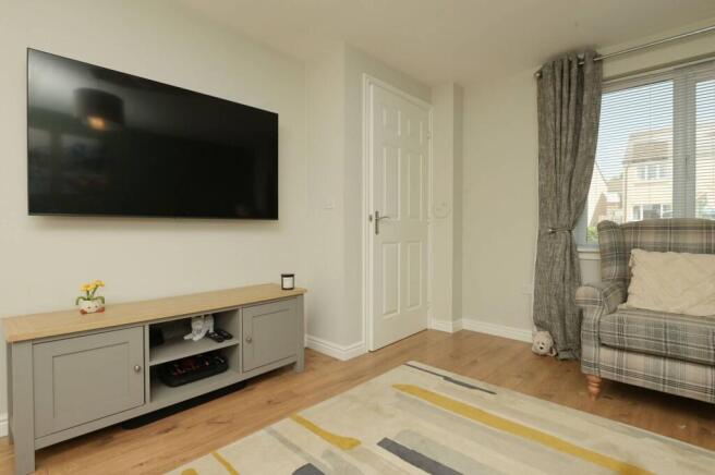 MFL5258771_616.jpg
