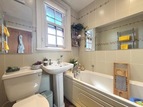 Bathroom.JPG