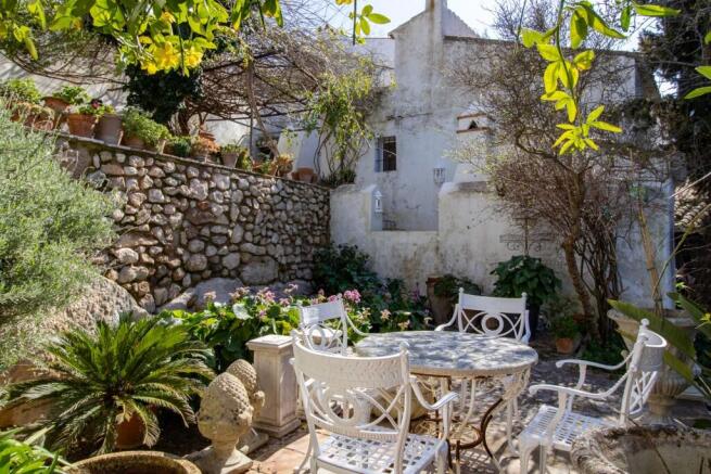 Comares-Malaga-Townh