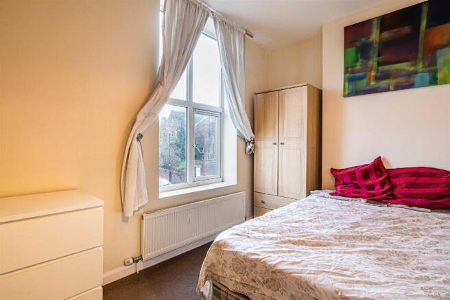 1 bed Apartment to rent Image 6
