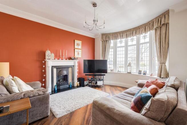 3 bed Semi-Detached for sale Image 9