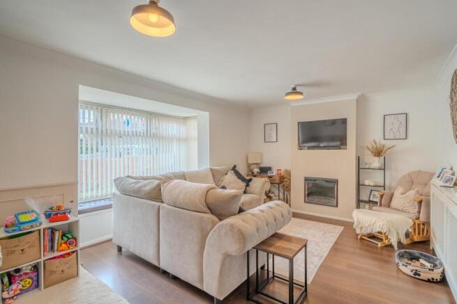 51 Ledbrooke Close-5.jpg