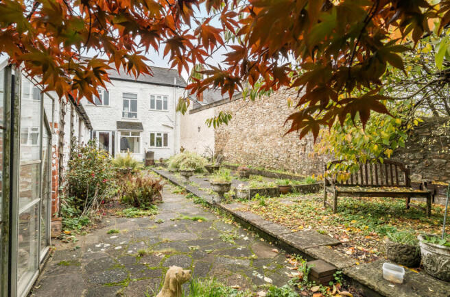 1370814-5-68f7726...