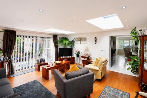 Victoria Road, Oundle, Peterborough