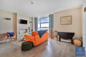 65, Exon Apartments, Mercury Gardens, Romford RM1 3HF