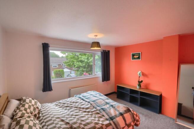 2 bed Semi-Detached for sale Image 8