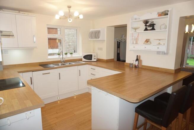 Kitchen/Breakfast