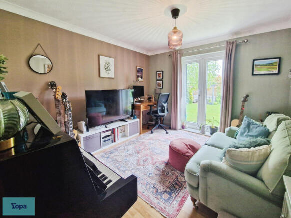 4 bed Detached for sale Image 11