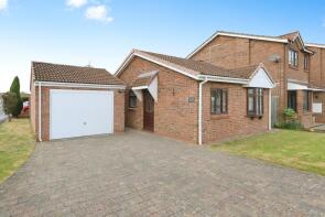 58, Severn Drive, Perton WV6 7QL