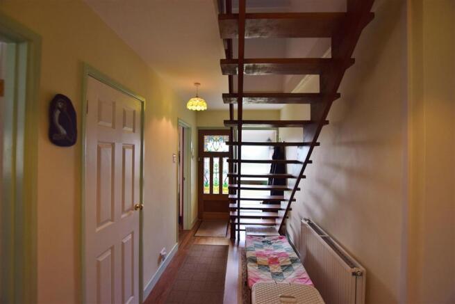 Hallway.jpg