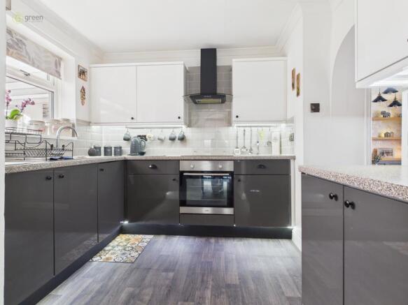 cam01332g0pr0638still021