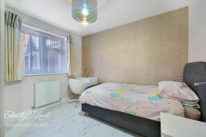 32, Elizabeth Fry Place, London SE18 4LA